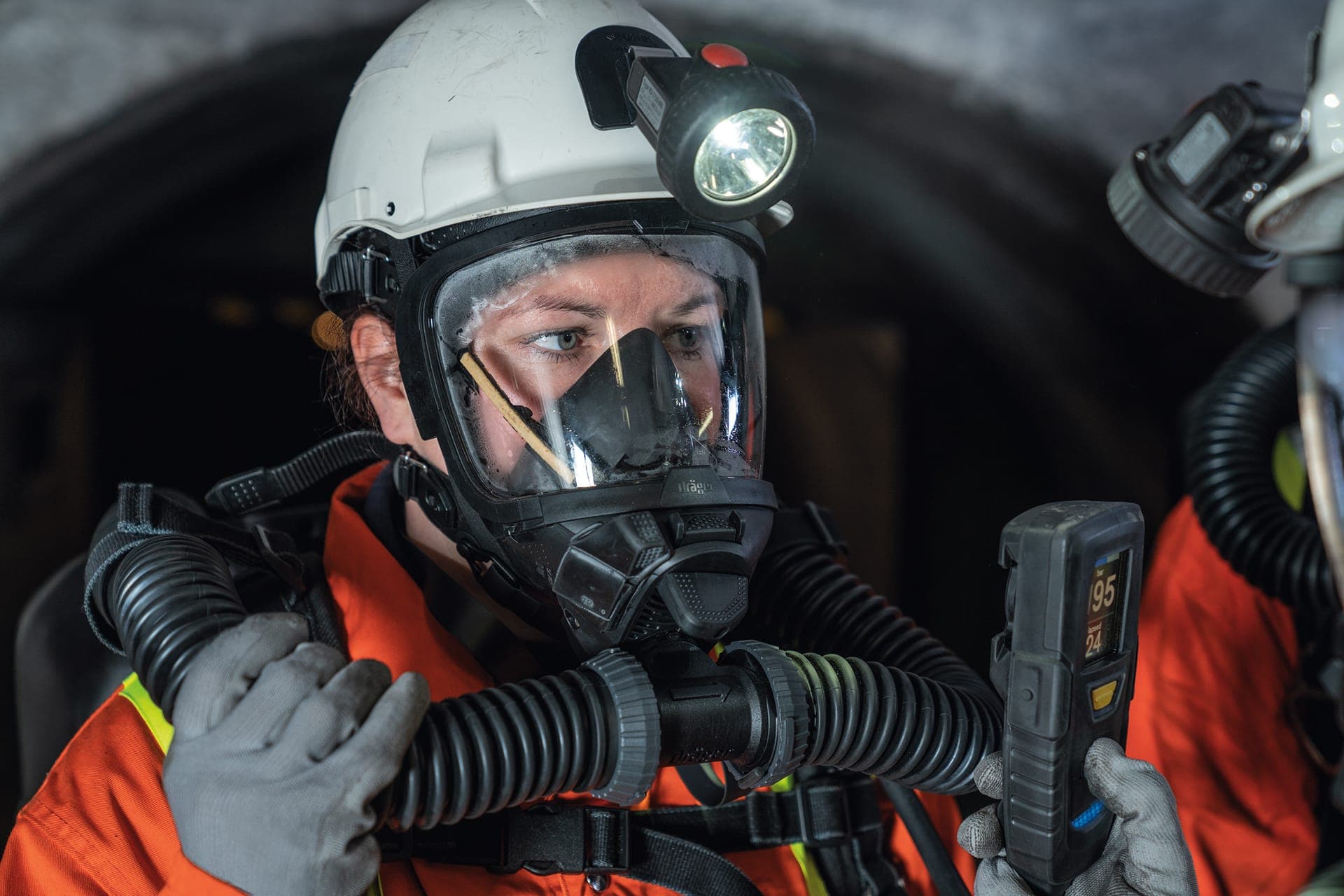 Staying connected in the most challenging environments: The BG ProAir’s integrated data telemetry and RFID assists you in multiple scenarios such as entry control management and absorber status tracking.