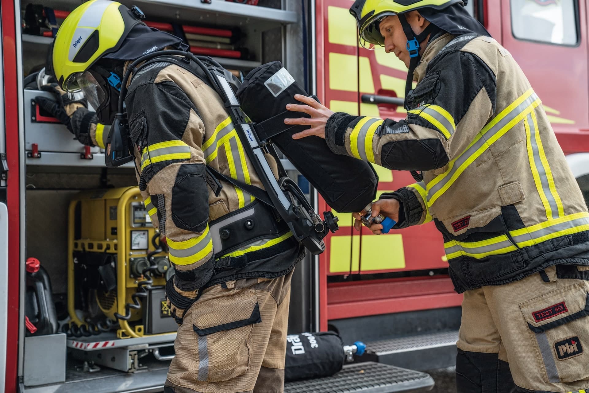 With Dräger’s Quick Connect technology, you can change cylinders quickly without the need for screwing or unscrewing the handwheel manually.