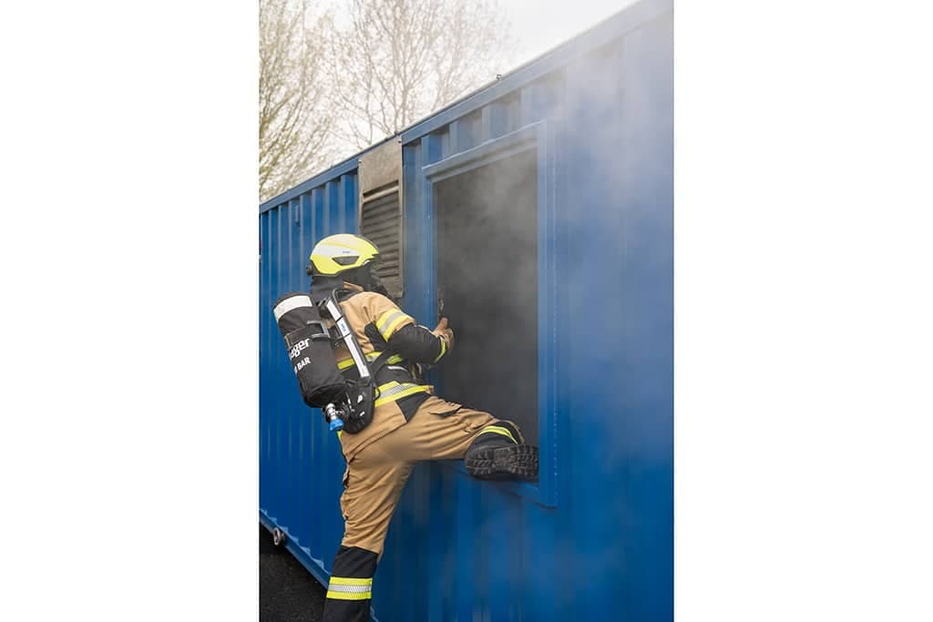 Various access options on the CFH 5000