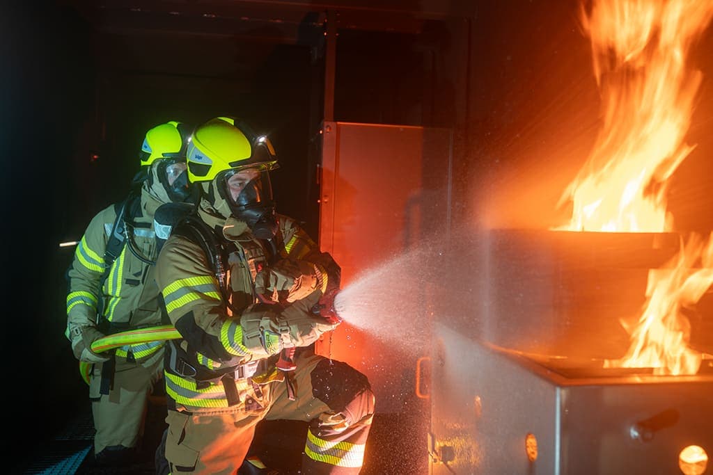 Large selection of different fire scenarios