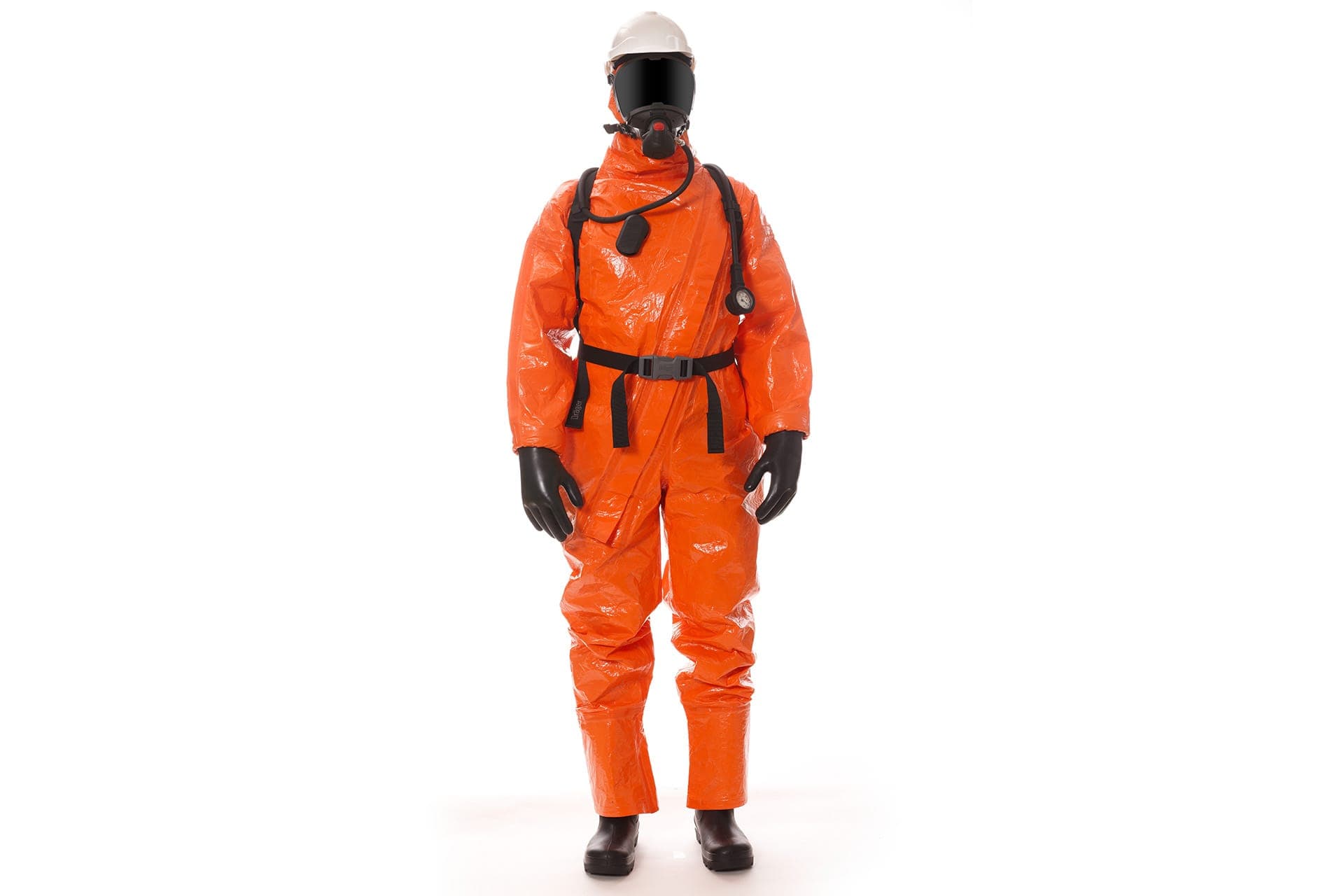 The CPS 5800 is a limited-use protective suit for industrial applications and operations on board involving gaseous, liquid or solid substances.