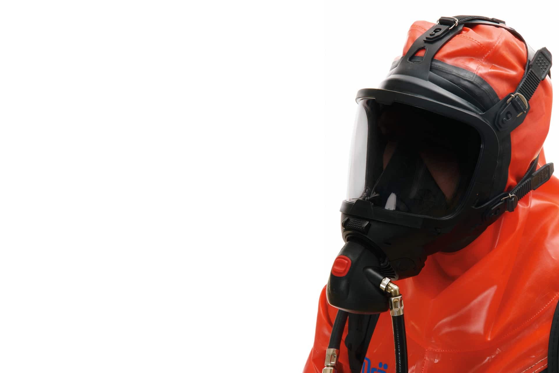 With its external SCBA the gas-tight Dräger CPS 6800 protects against gaseous, aerosol-based, liquid and solid hazardous substances.