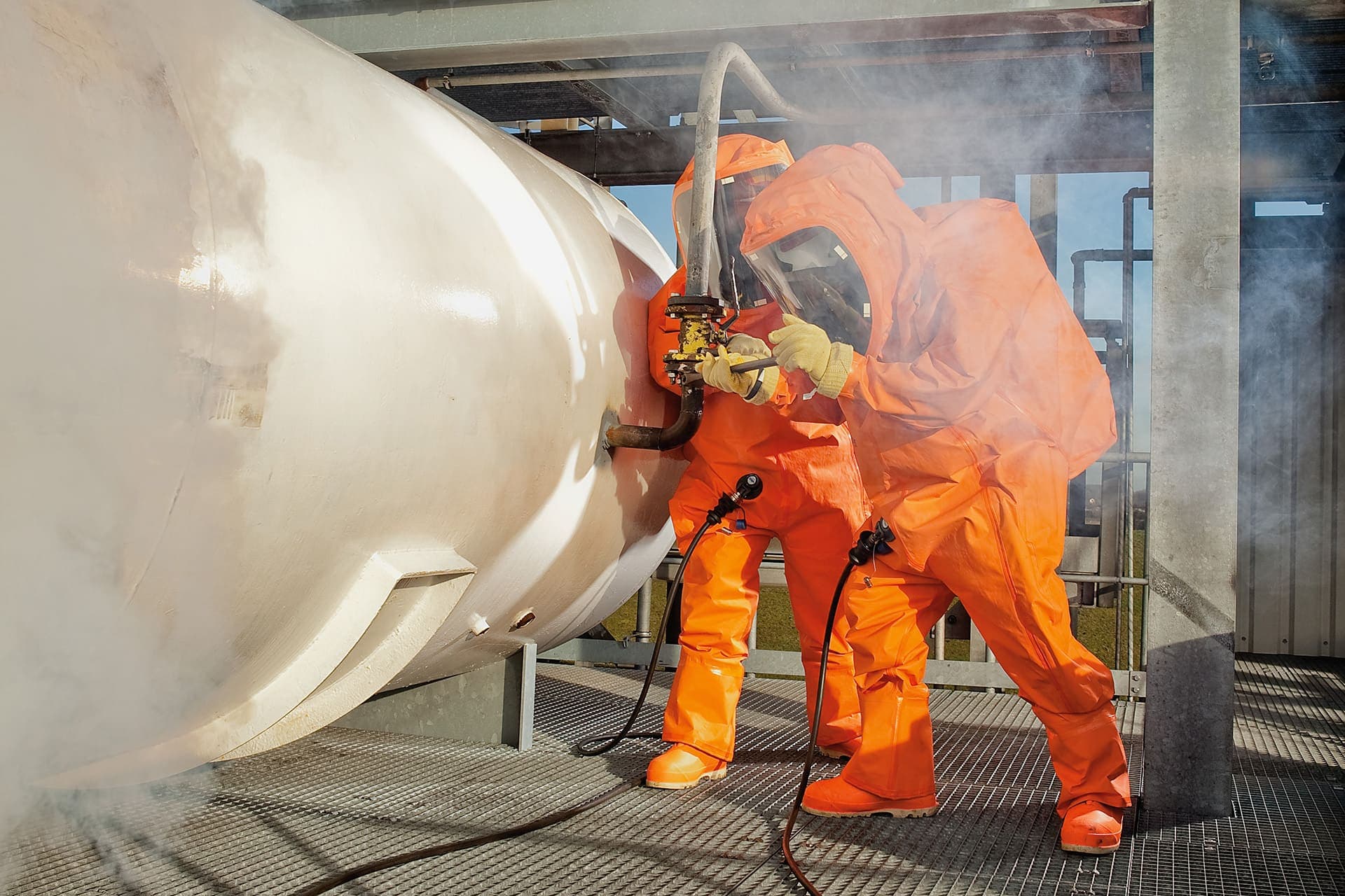 The gas-tight suit offers unique resistance to various substances.