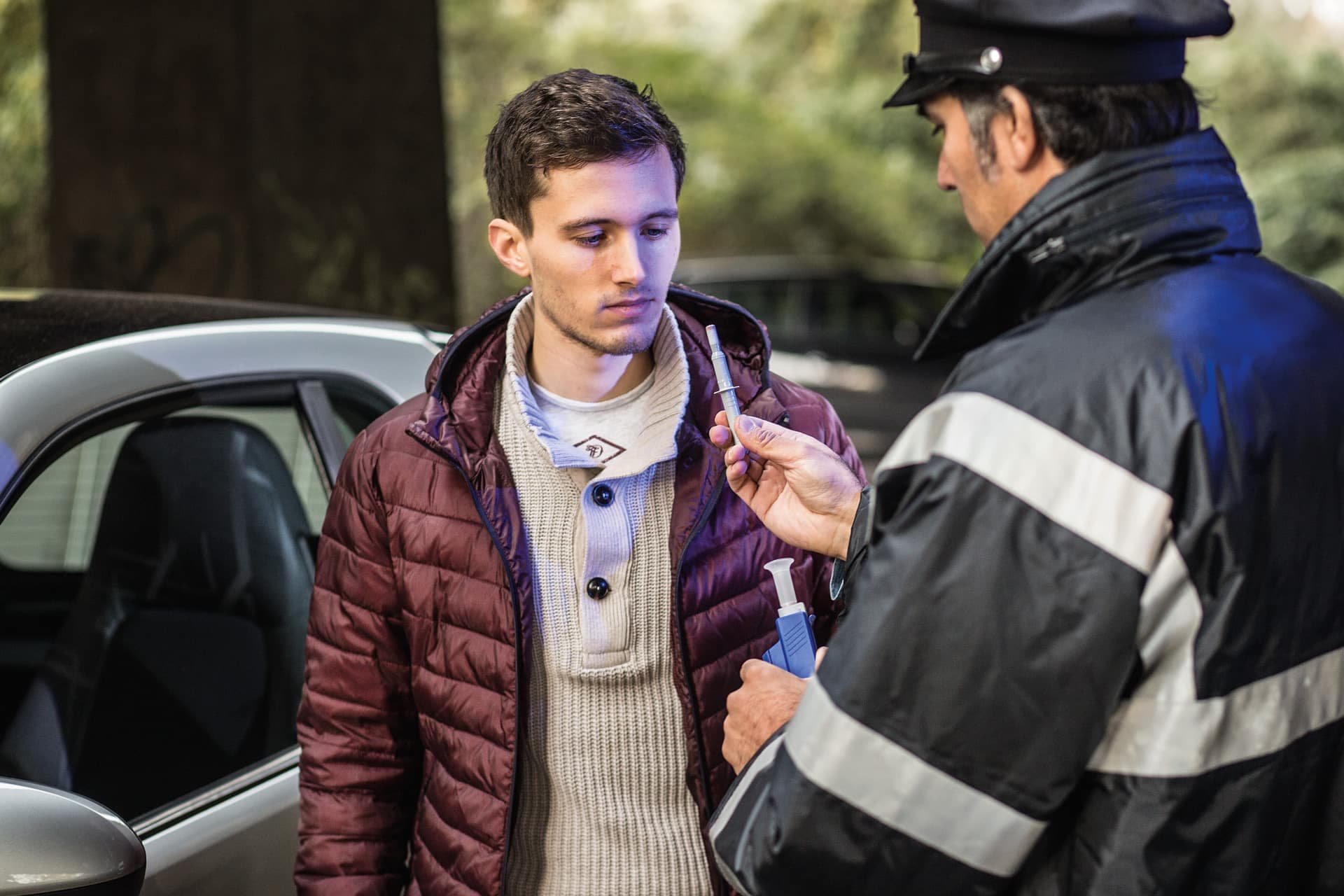 Police testing a person with the Dräger DrugCheck 3000