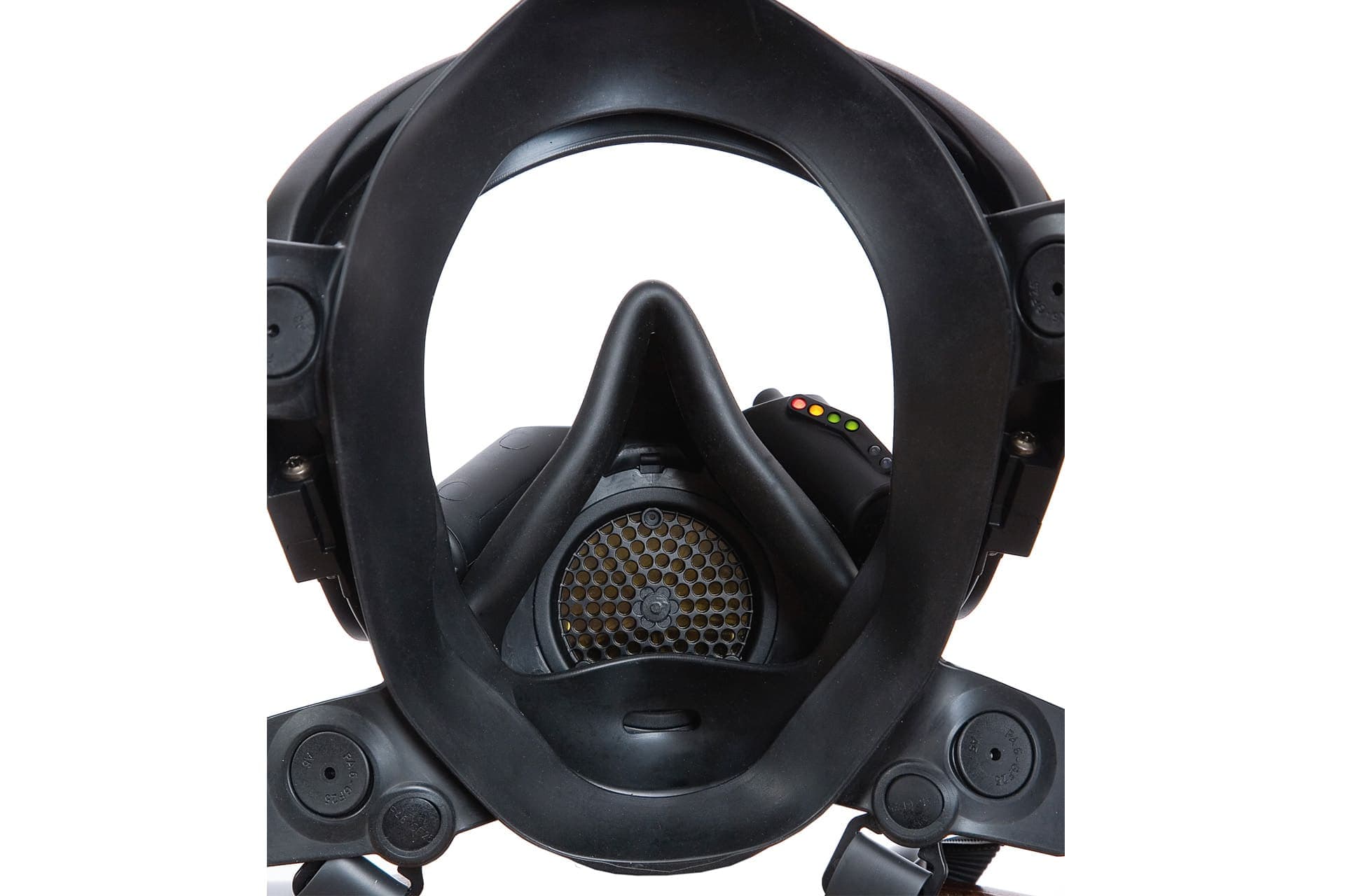 Full face mask Dräger FPS 7000 with inserted Head up Display to monitor cylinder pressure.