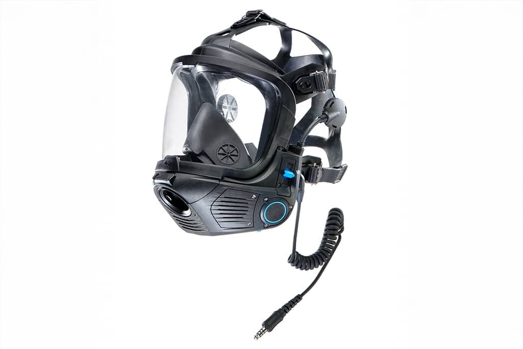 Communication unit for the Dräger FPS 7000 full-face mask with voice activated duplex radio communication for simultaneous talking and listening within the team.