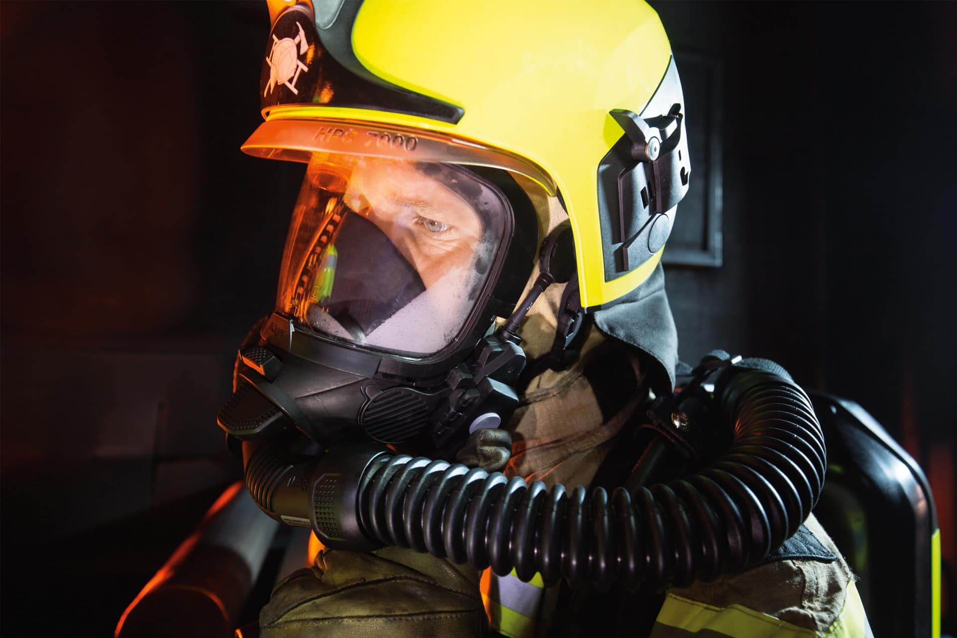 Communication unit suitable for use in mining when combined with the Dräger PSS® BG4 plus.