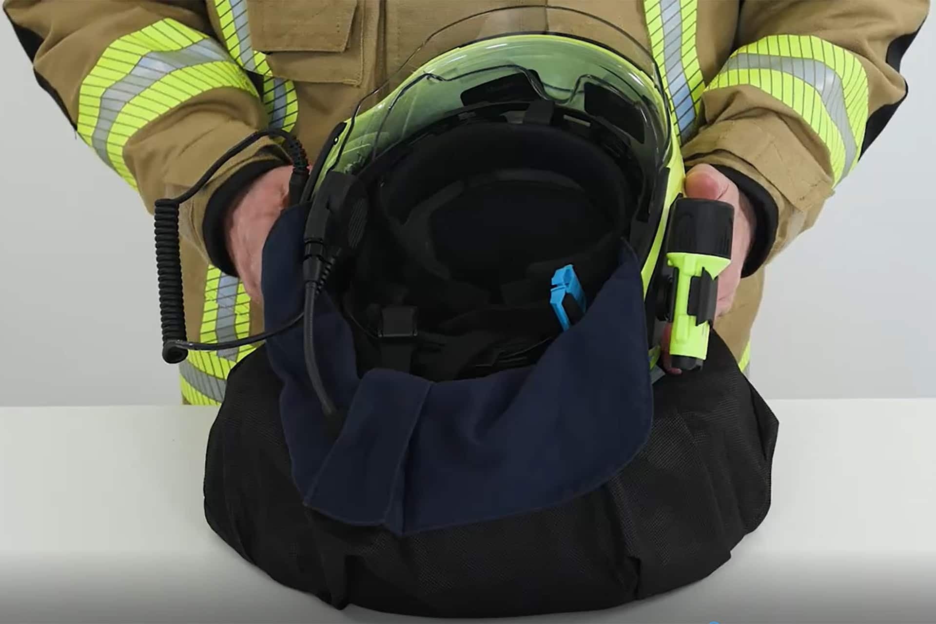 Donning and Doffing of the fire and rescue helmet HPS SafeGuard