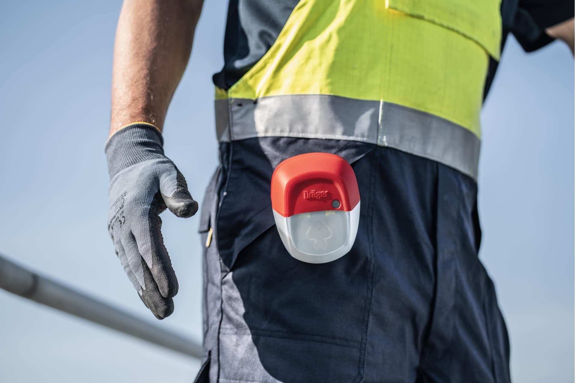 Easy to carry along escape respirator