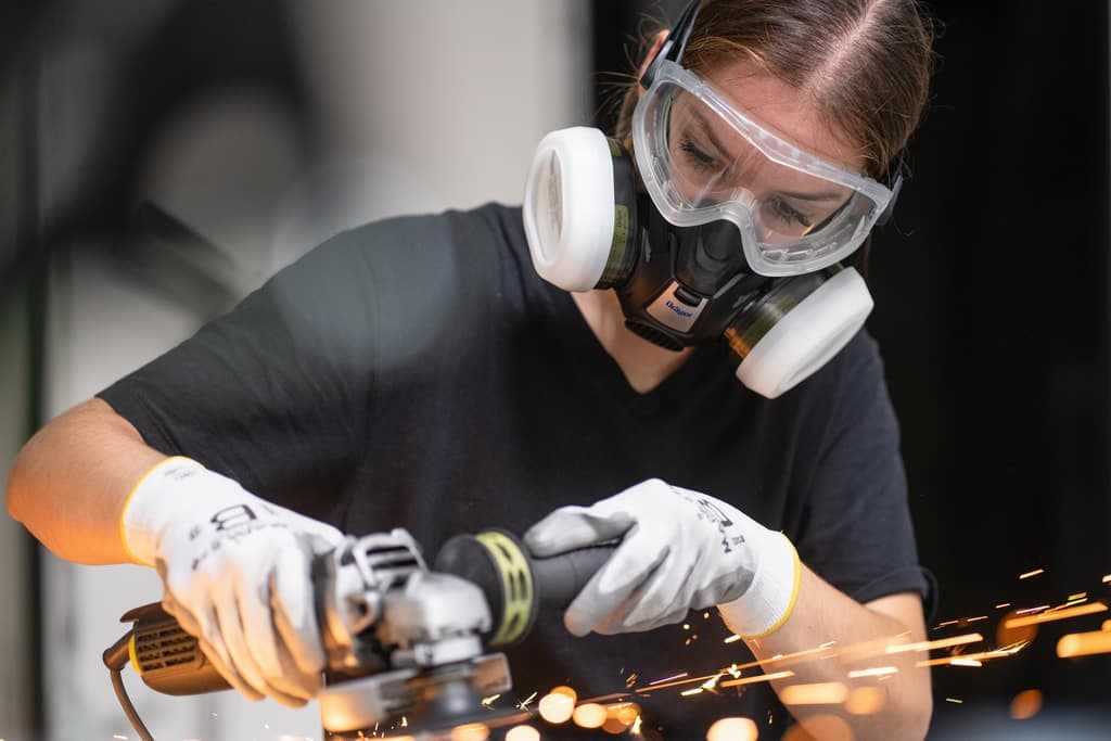 X-pect goggles are suitable for a diverse range of applications. They reliably protect against particles, gases, vapours and smoke.