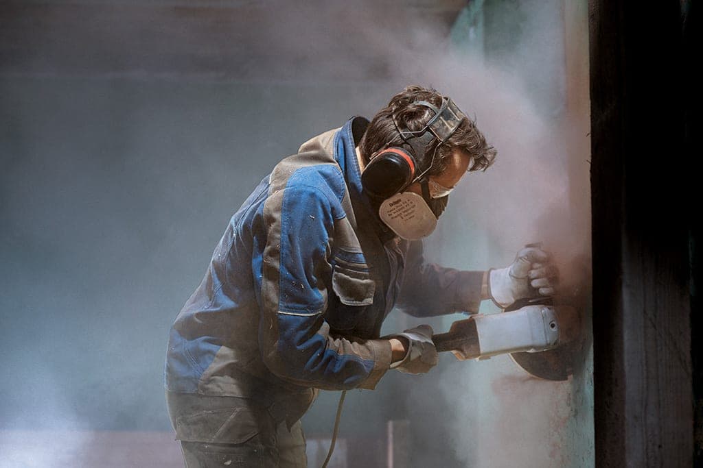 For work in dusty environments, we recommend our construction set.
