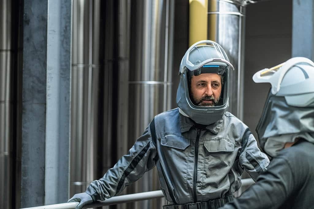 The X-plore 8000 Helmets PC Visor are compatible with the L1Z – L3T4 seals and feature a fixed frame with a flip-up visor.