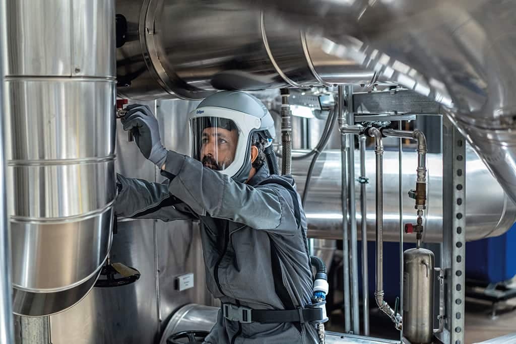 Our light-duty airline systems are user-friendly with features like the auto-test function. All versions are type tested as suitable for use in potentially explosive atmospheres.